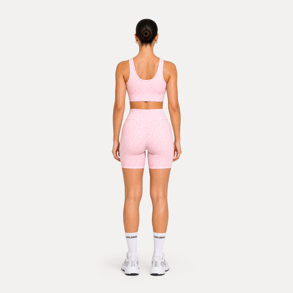 LEO Shorts Velvara